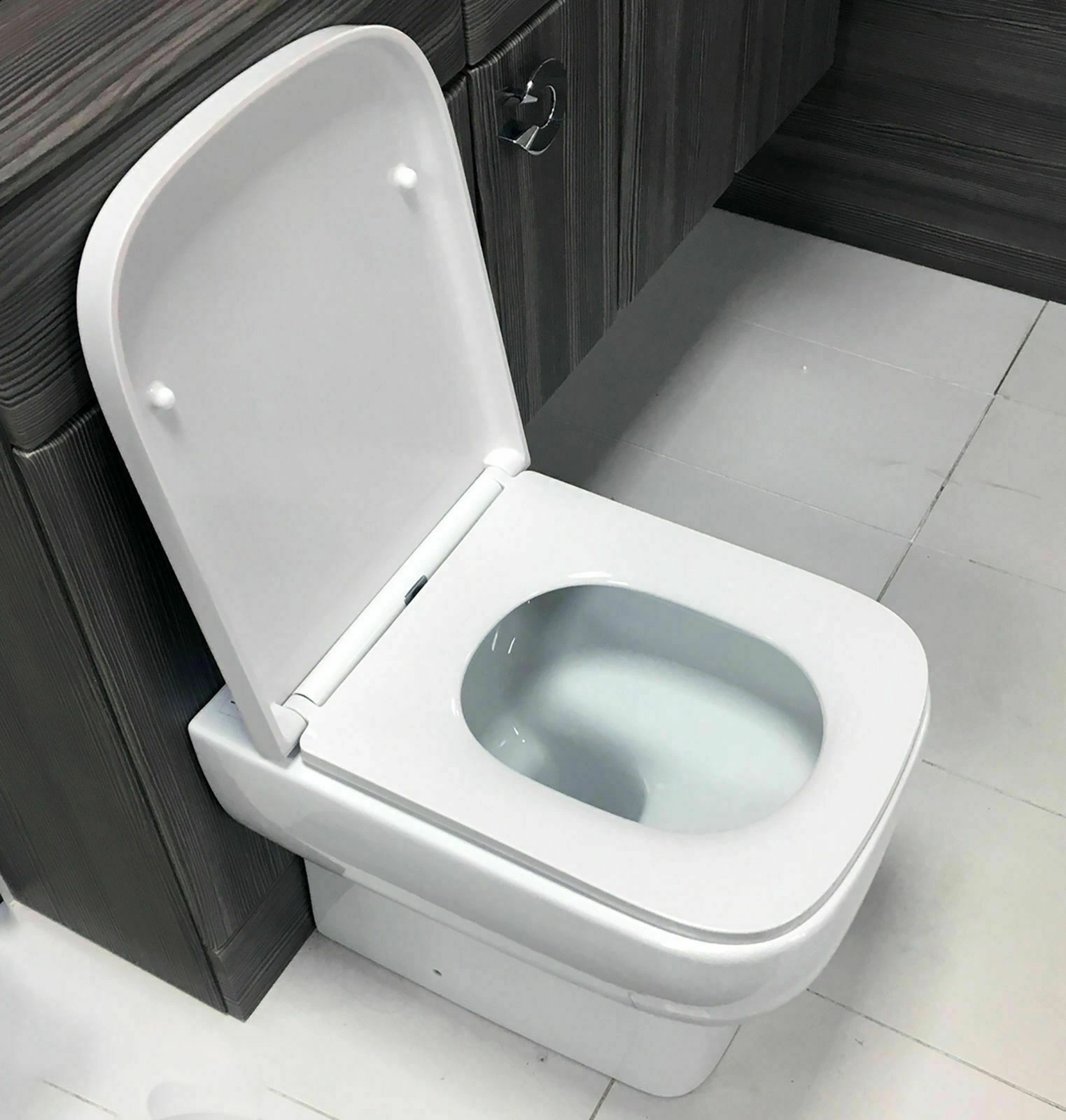 Square Soft Close Toilet Seat Quick Release - Anti-Bacterial Adjustable Heavy Duty Slow Closing Lid & Seat view 2