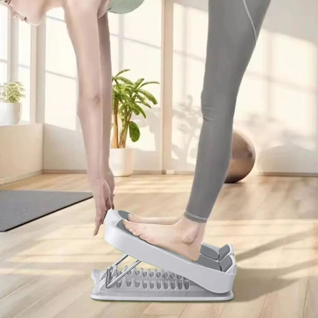 Adjustable Calf Stretch Board - Foldable Ankle Mobility Trainer Stretcher - Grey view 5