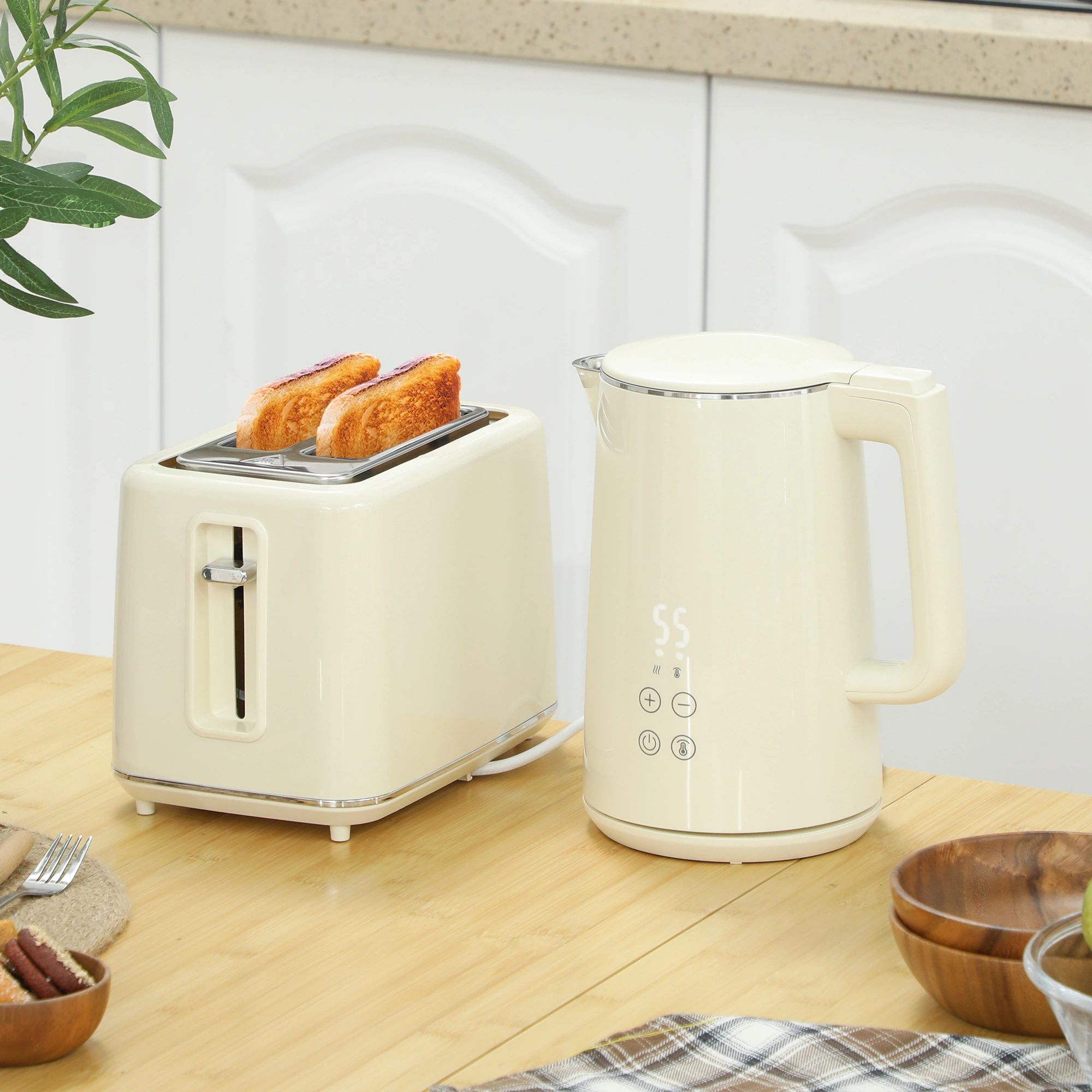 Stainless Steel Kettle and Toaster 2-Piece Kitchen Set, 1.7L Fast Boil Cordless Electric with Auto Shut-Off
