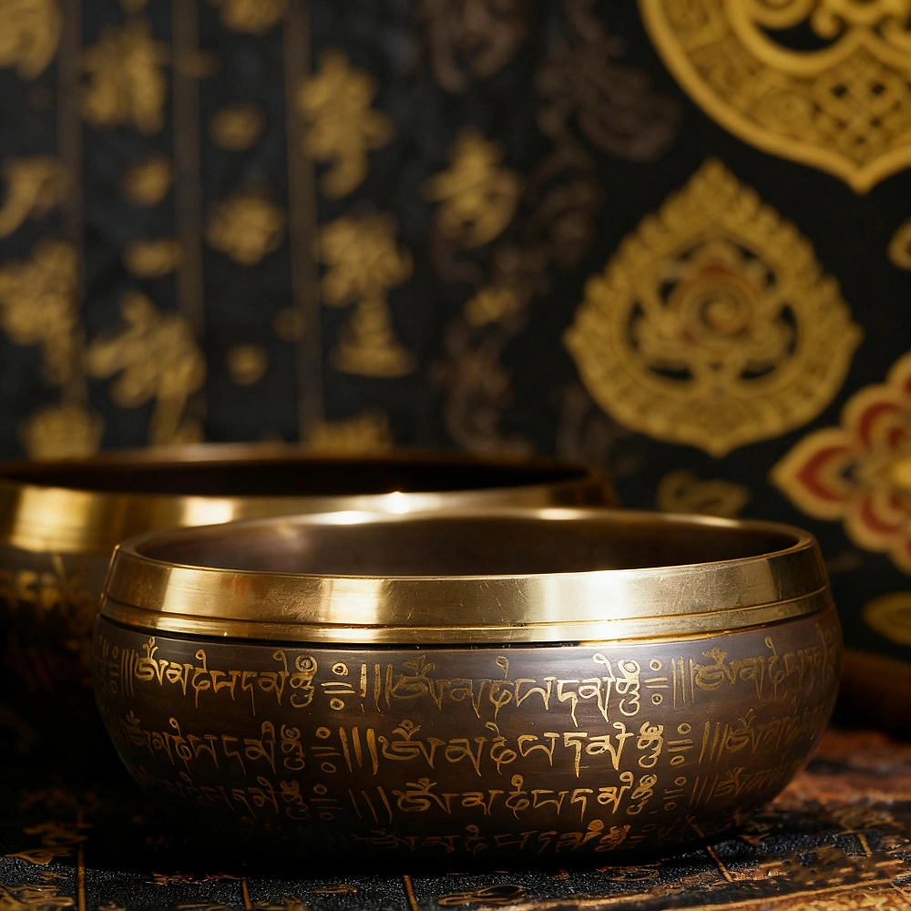 Hand Hammered Copper Singing Bowl 12cm, Nepalese Meditation Sound Bowl with Mallet & Cushion, Crystal Healing Chakra Instrument view 4