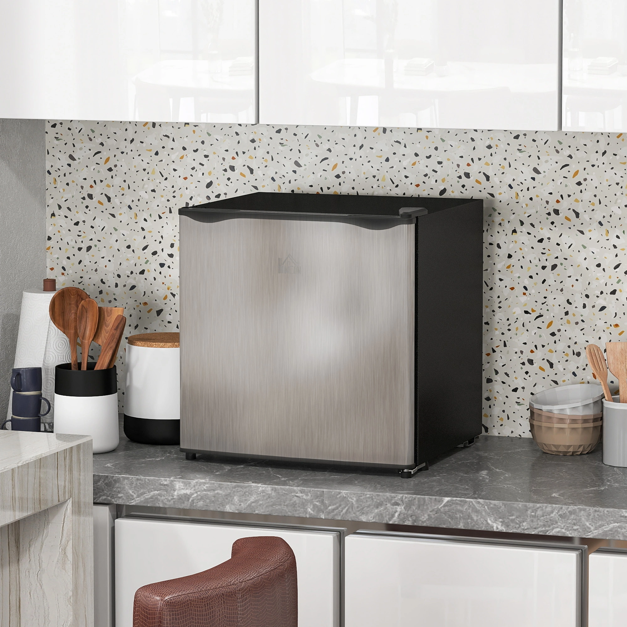 Portable Skincare Fridge, Mini Cosmetic Refrigerator, 6L Beauty Makeup Face Cream Storage, Quiet Electric Cool Box with LED Light
